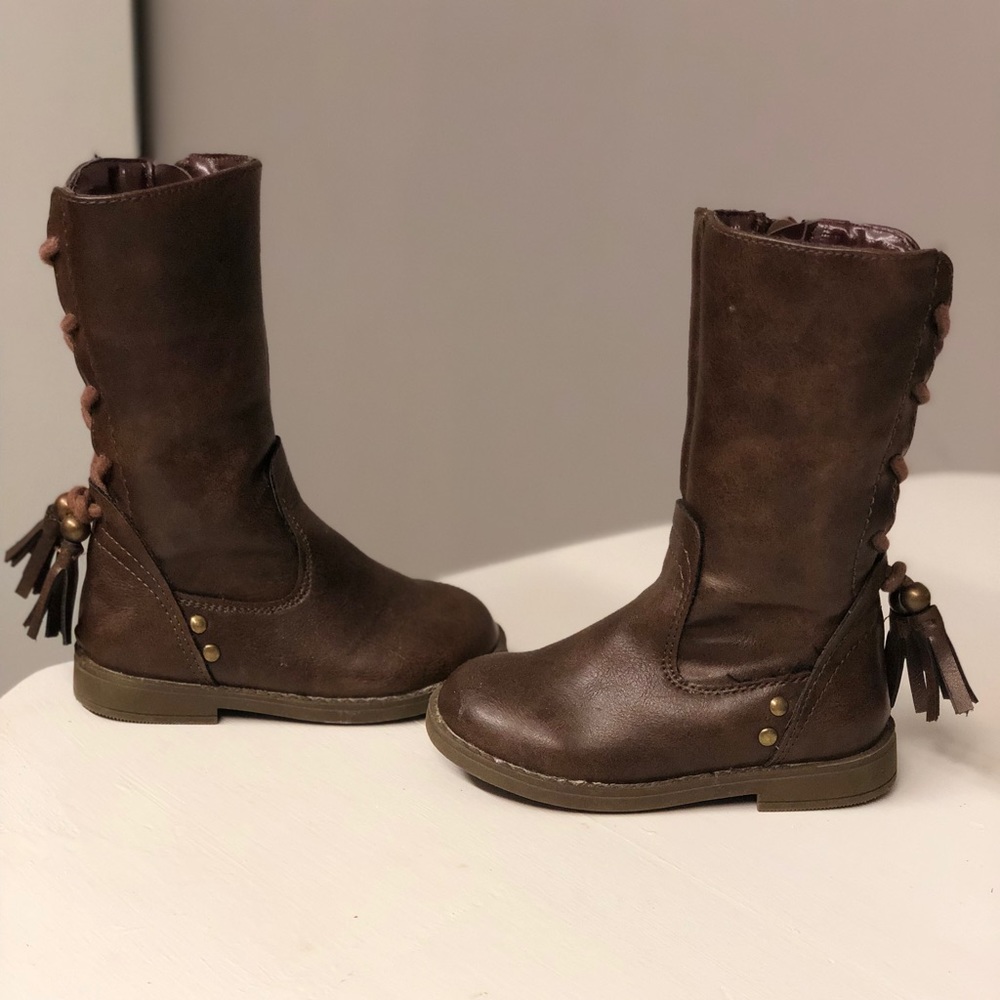 Rampage Girls 5M leather lace up tassel boots